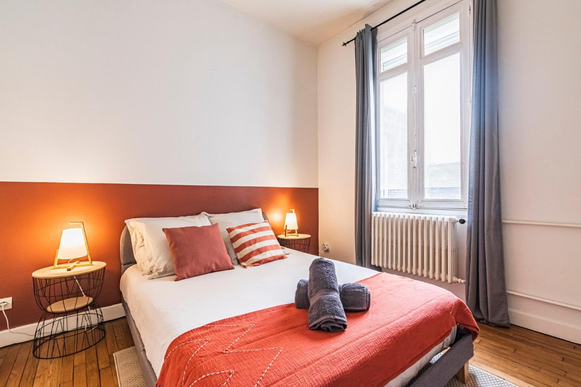 L'Haussmannien - Spacieux 4 Chambres - Centre - Gare Reims Exterior photo